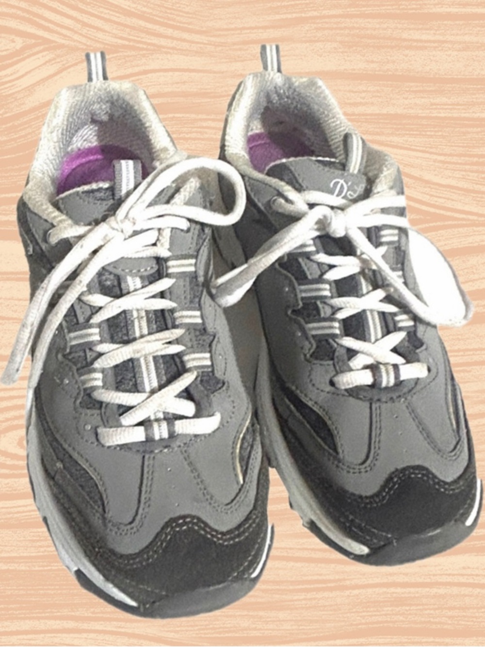 Women’s Gray Skechers Walking Shoes Size 9 Sneakers